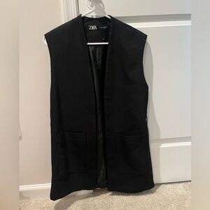 ZARA vest 🖤